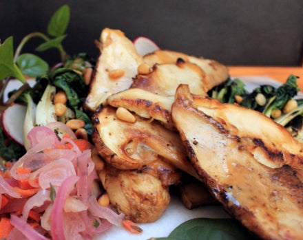 Grilled salad with Swollen-Stalked Cat Mushrooms and miso orange dressing